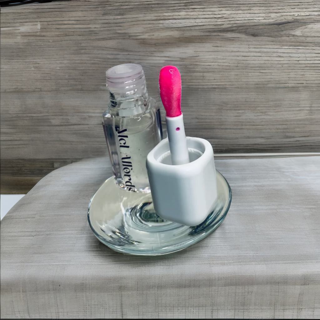 Color changing lip oil